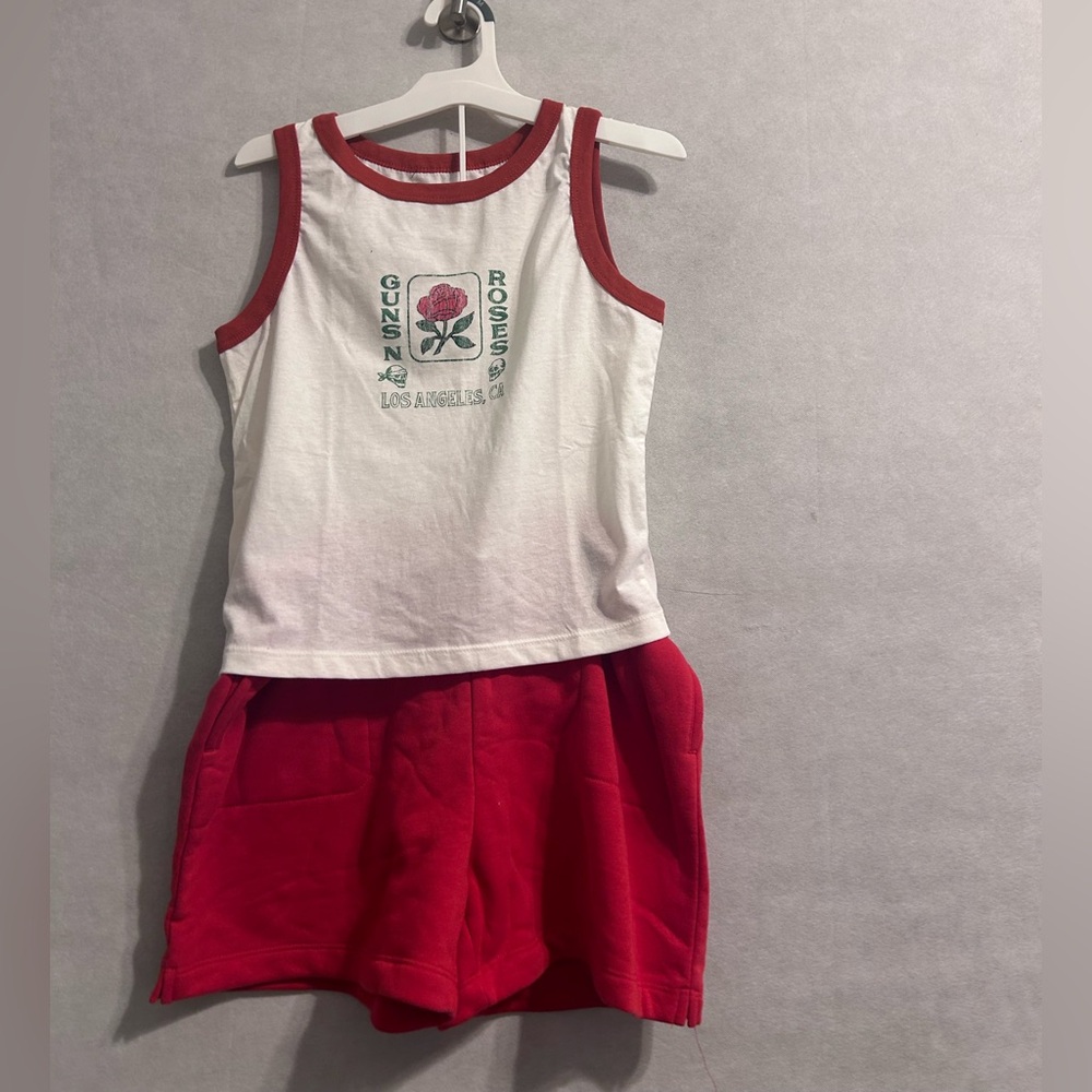Kids Guns and roses White and Red Tank Top and Red sweat shorts size XXL NWT - Picture 1 of 7